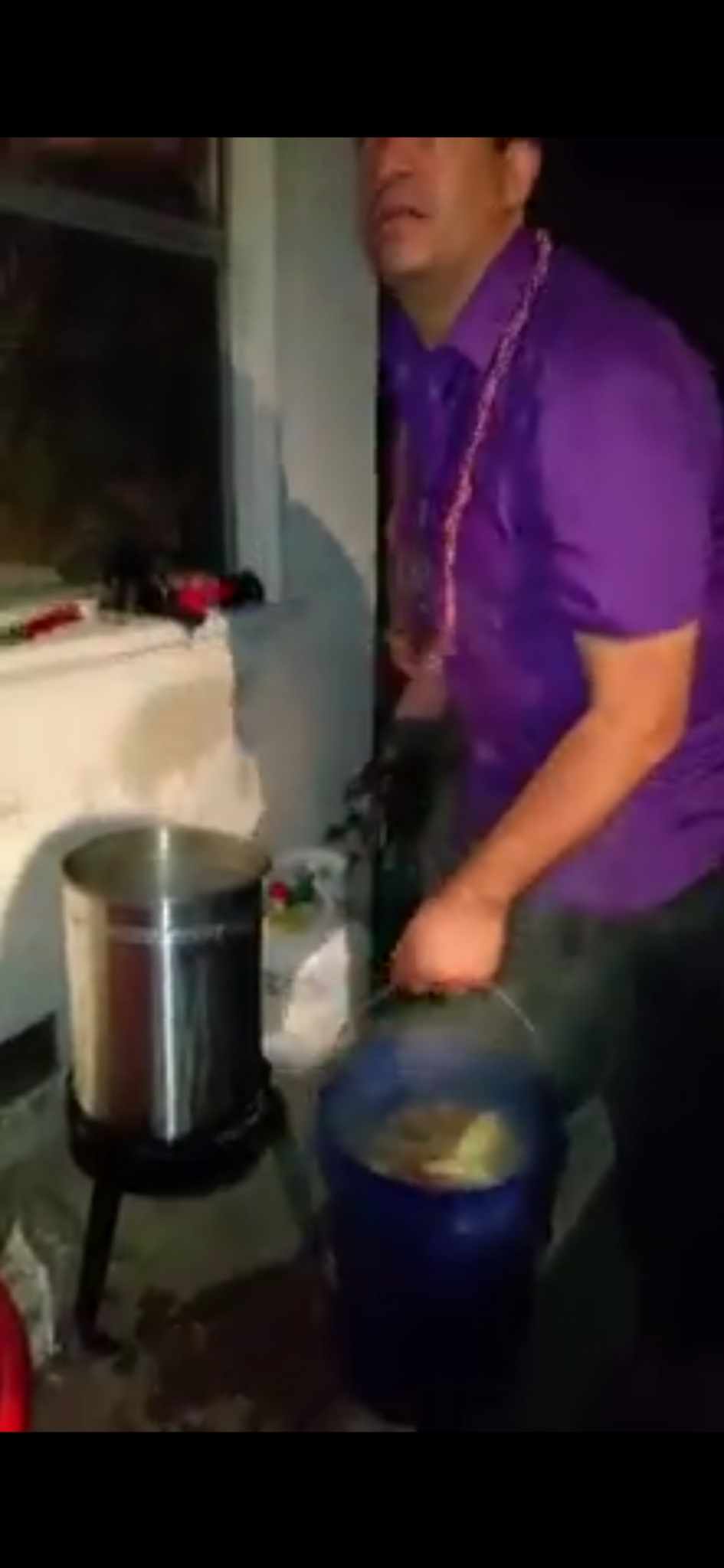 Mardi Gras Party - Theme Park at Home